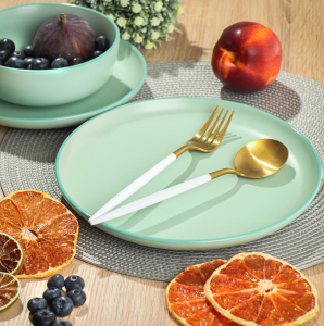 Тарелка обеденная MACARONS 24см