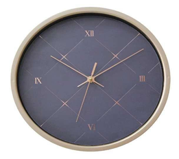 Часы серые с золотыми стрелками римскими 30 см