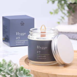 Свеча ароматическая Хюгге #7 Виноград Мускат