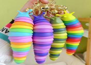 Брелок веселый червяк