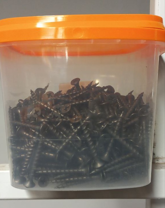 Саморез по дереву усил. Daxmer 3,5х25 оксид1 кг (736шт) - ведро(12)