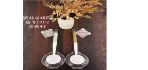 Щетка с ручкой с металлической  губкой