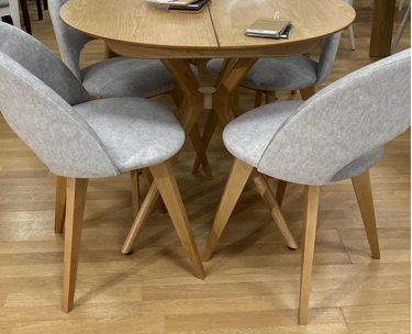 Стол Бари-1 1000*1000+300 (Цвет столешницы Шпон Светлый орех, Цвет ножек Светлый орех)