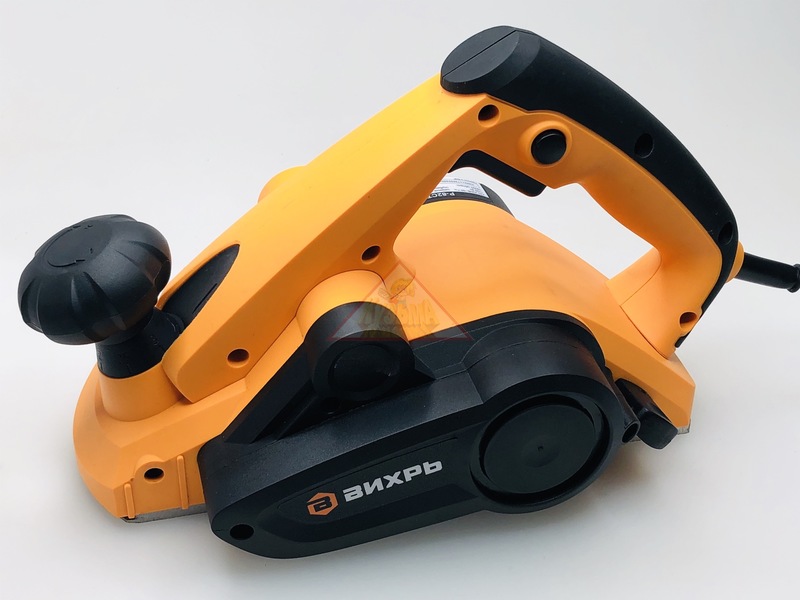 Рубанок электрический ВИХРЬ Р-82СТ (со станиной)  72/5/3 1100 Вт, ширина-82 мм, 16000 об/мин