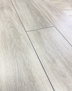 Ламинат Strong GW 4V фаска Дуб Шато 1380*190*8мм. (0,2622) 1/8 (480)