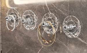 Набор крючков 4 шт на присоске "Роса", пластик